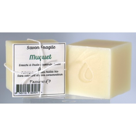 savon artisanal  parfumé au chèvrefeuille