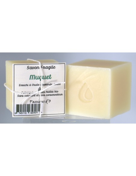 savon artisanal  parfumé au chèvrefeuille