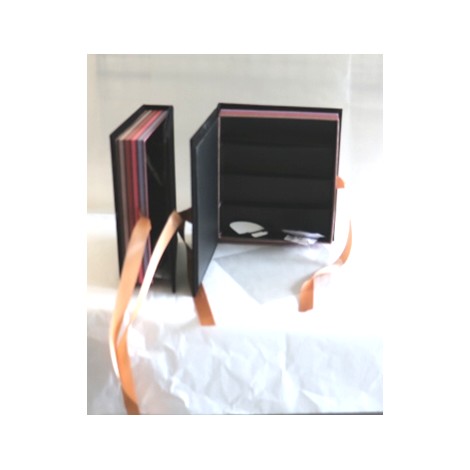 Boîte pralines velours noir Sonia (7 unités)