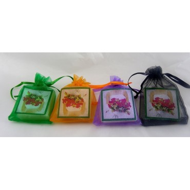 60 geparfmeerde zepen van  50g