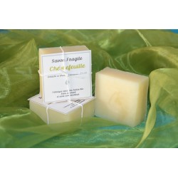savon artisanal  parfumé au chèvrefeuille