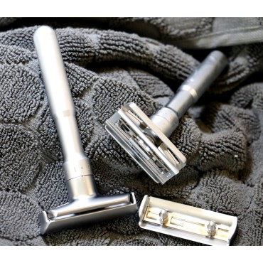 Matt stainless steel safety razor